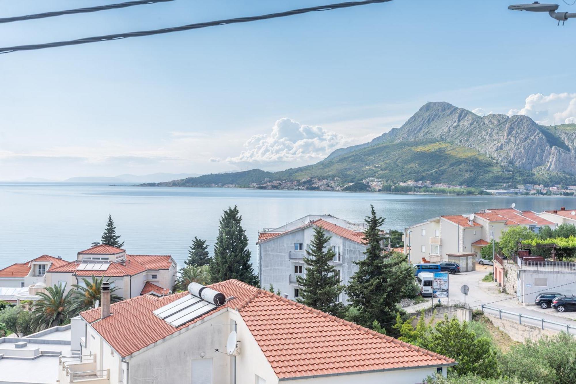 Morska Vila Omiš Exterior foto